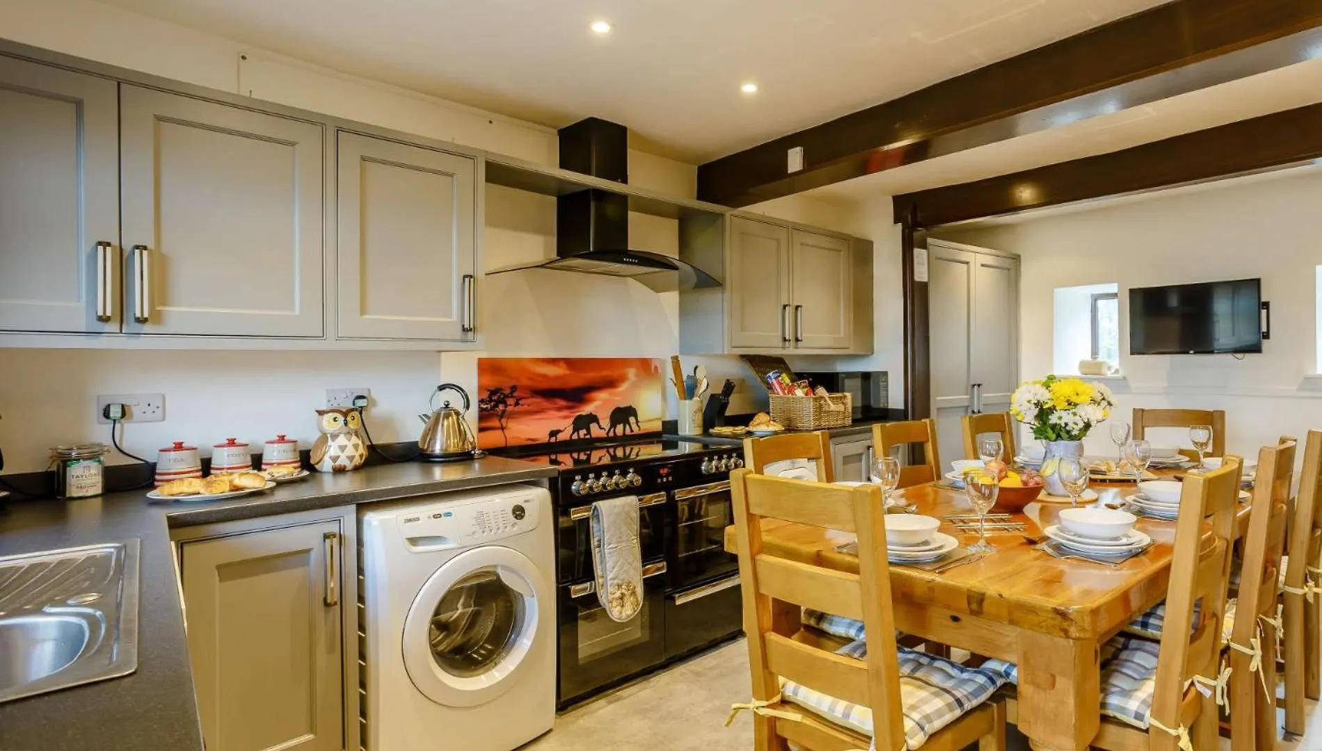 הוילה 4 Bed In Cowling 84040 בית נופש
